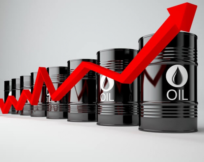 Oil edges up as Trump threatens new sanctions on Iran