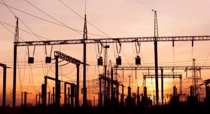 Vandals plunge Nigeria’s seat of power into darkness