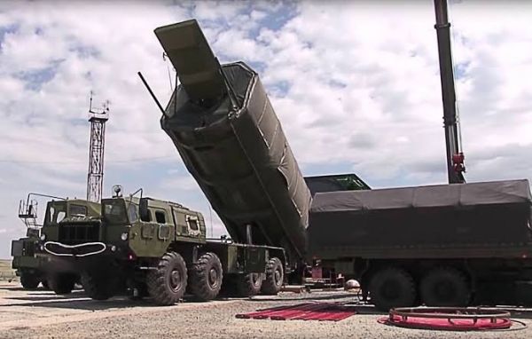 ‘Impossible to intercept’: Russia shows how its Avangard Hypersonic Missile gets loaded