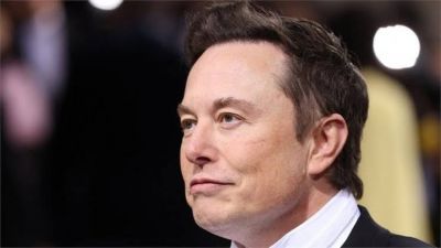 Musk puts $44bn Twitter deal &#039;temporarily on hold&#039;
