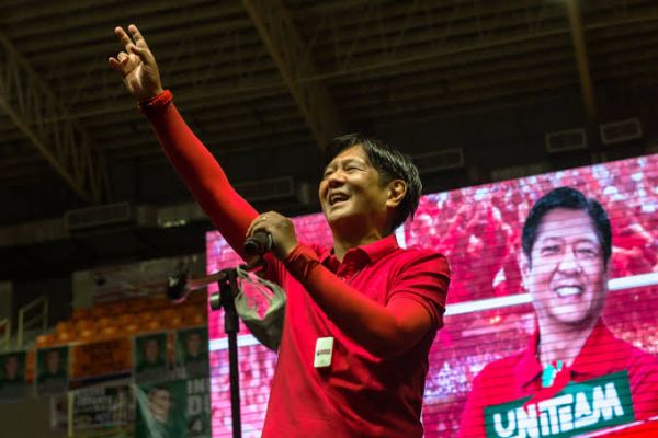 Prospect of Marcos comeback looms as Philippines votes for new president