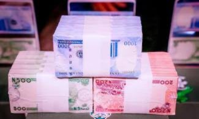 Currency in circulation soars as cash outside banks hits 90%