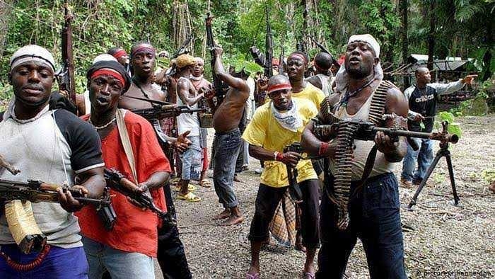 Gunmen invade Abuja community, abduct father, mother, son from their bedroom